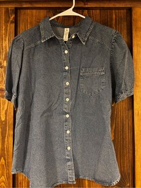 B Denim Puff Sleeve Button Down Short Sleeve XL